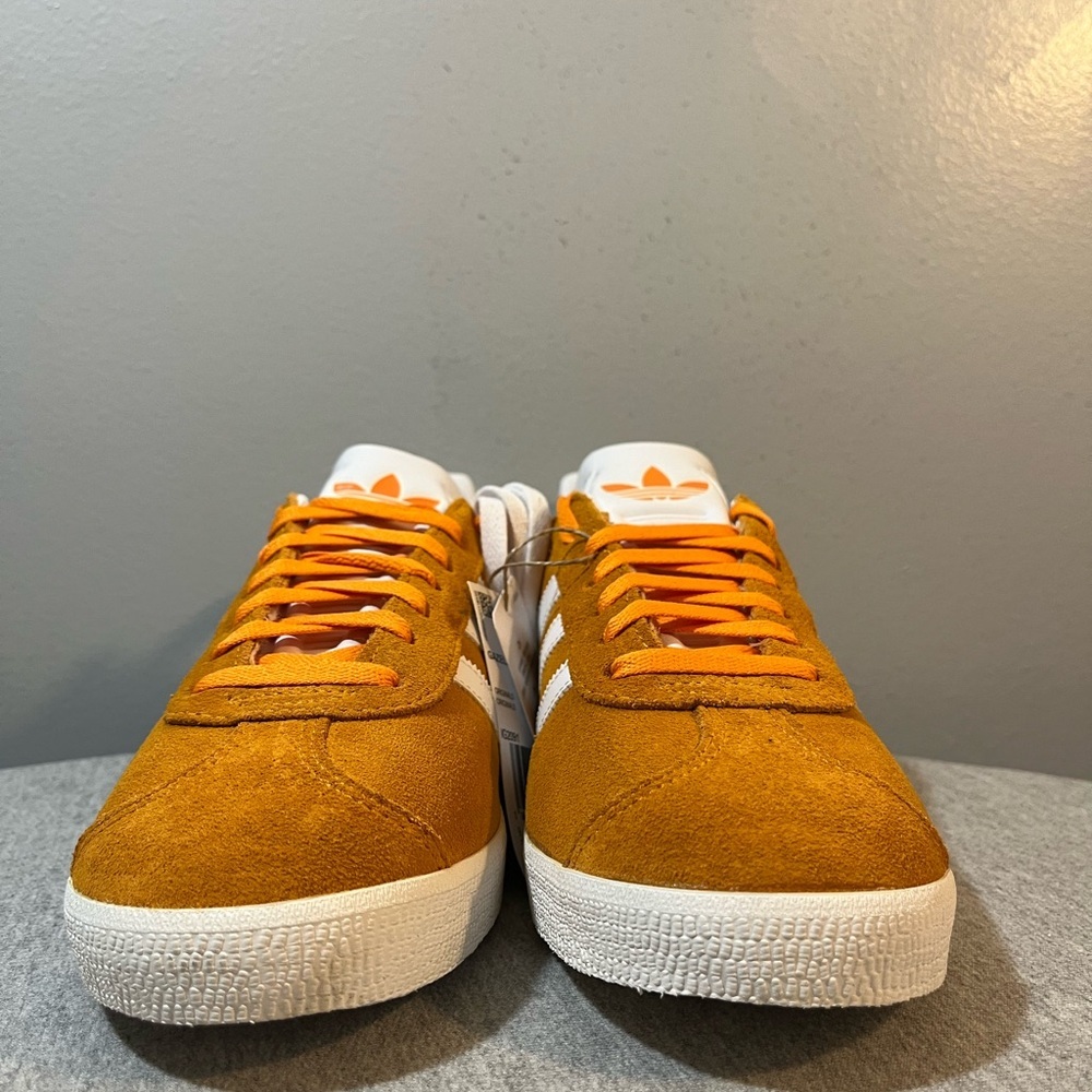 Adidas Originals Gazelle Suede Sneakers Orange/White Men’s Size 9.5 IG2091​ - Picture 2 of 11